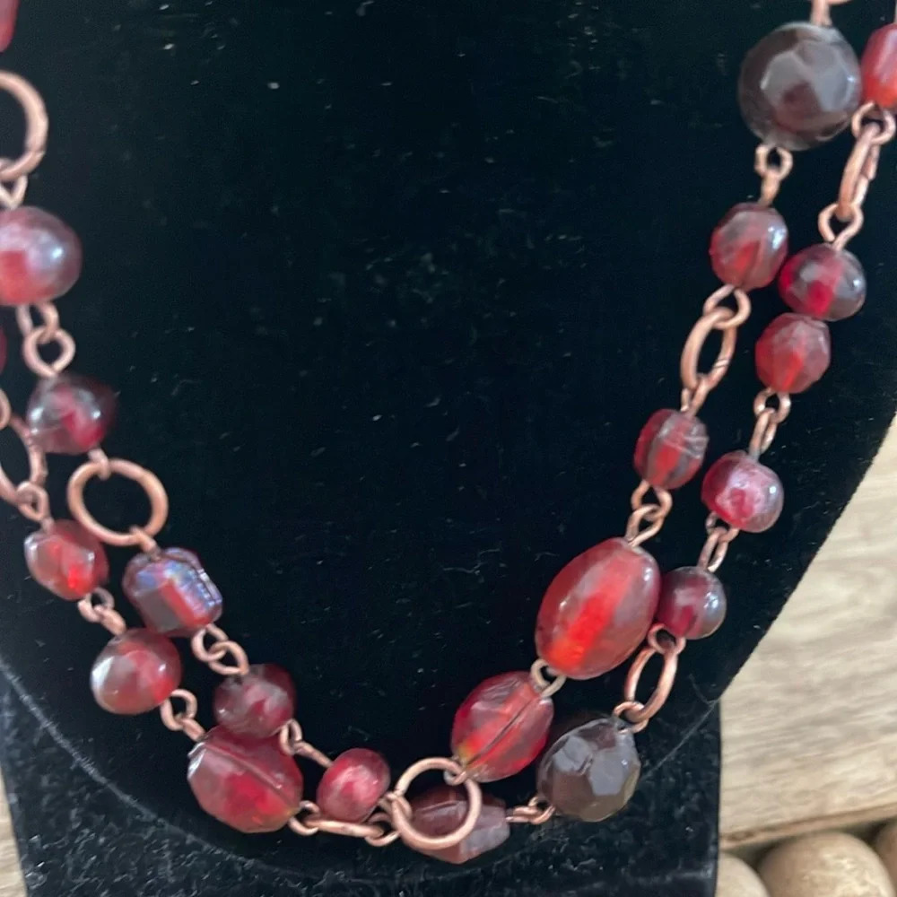 Beaded long necklace glass red boho casual - Picture 5 of 10